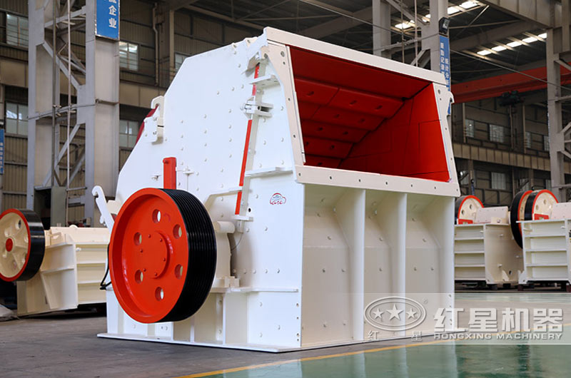 反擊式破碎機優勢，出料均勻，石粉少