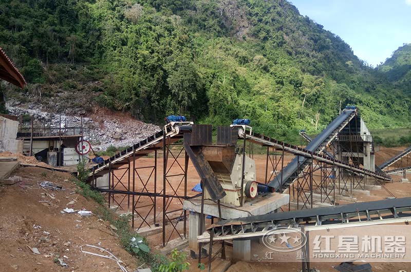 江西客戶時產300噸青石破碎現場 江西客戶時產300噸青石破碎現場