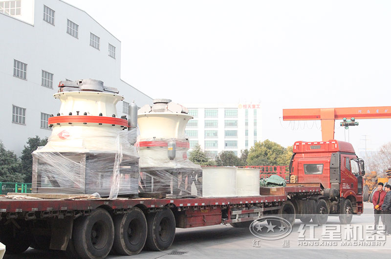 大型石頭碎沙機設備發(fā)貨圖 大型石頭碎沙機設備發(fā)貨圖