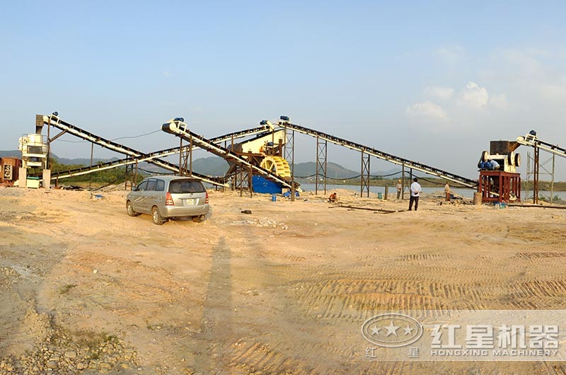 越南客戶機(jī)制砂生產(chǎn)線 越南客戶機(jī)制砂生產(chǎn)線